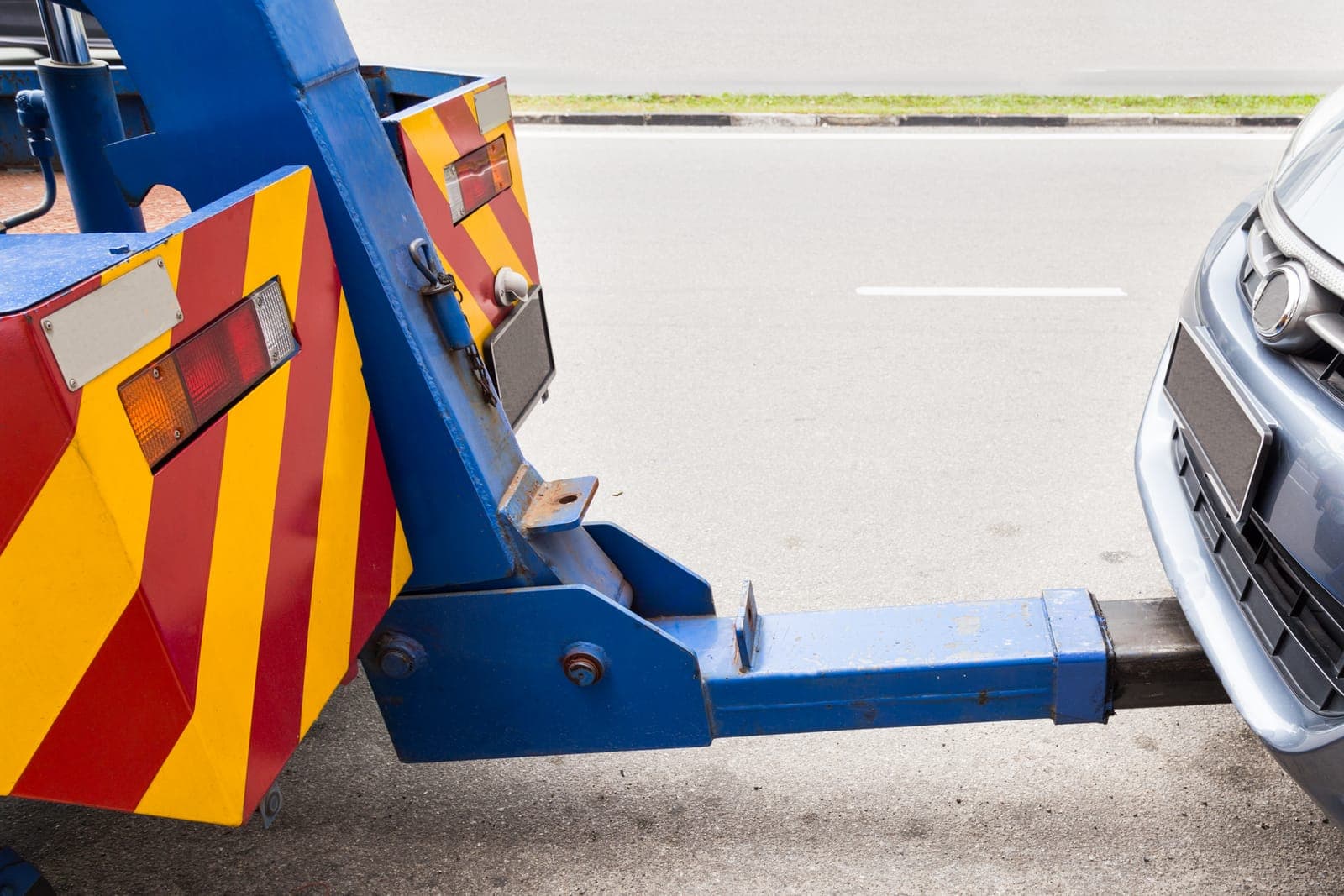 Dépannage voiture, dépanneuse et remorquage 24h/24 et 7j/7, à Bruxelles et partout en Wallonie